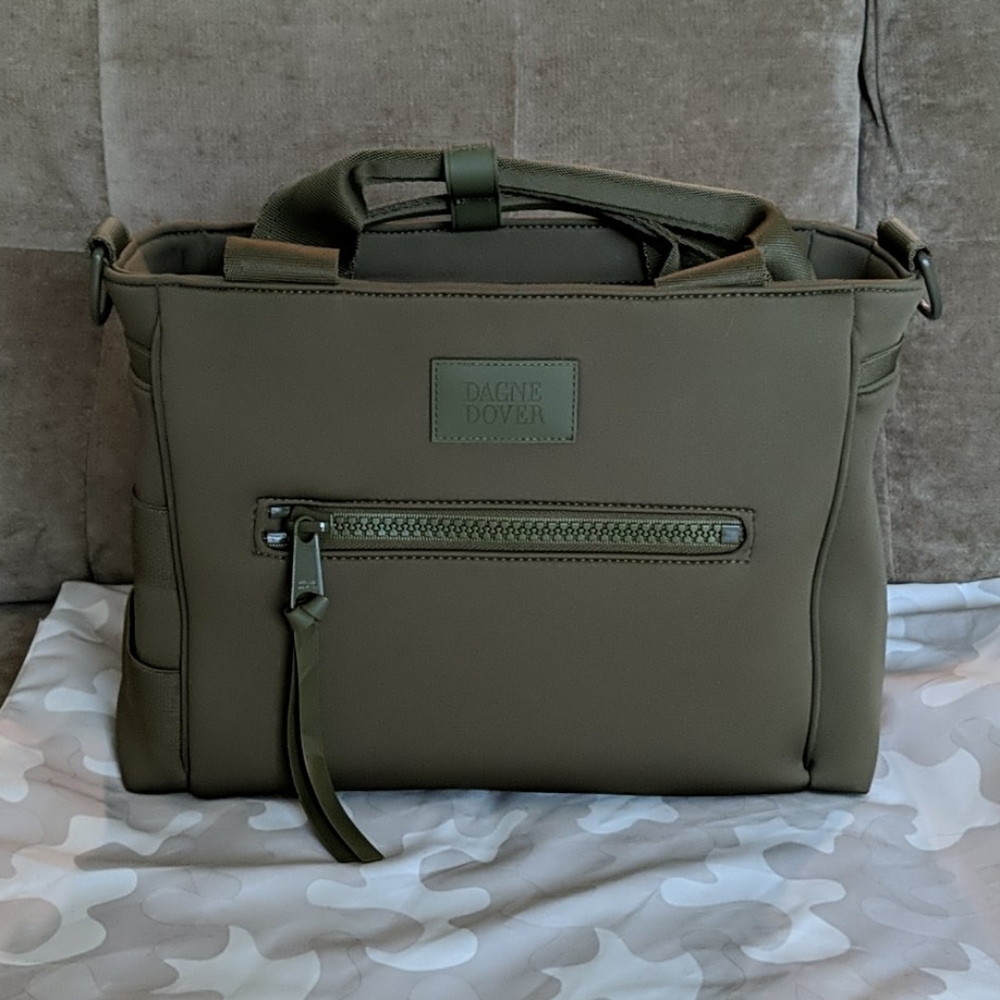 Dagne Dover Small Wade